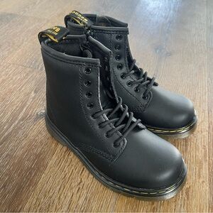 Dr. Martens Kids 1460 Combat Boot